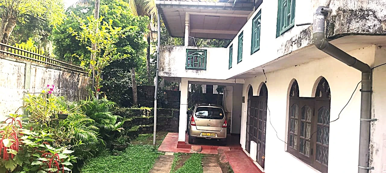 Two-Storey House for Sale in Honnantara