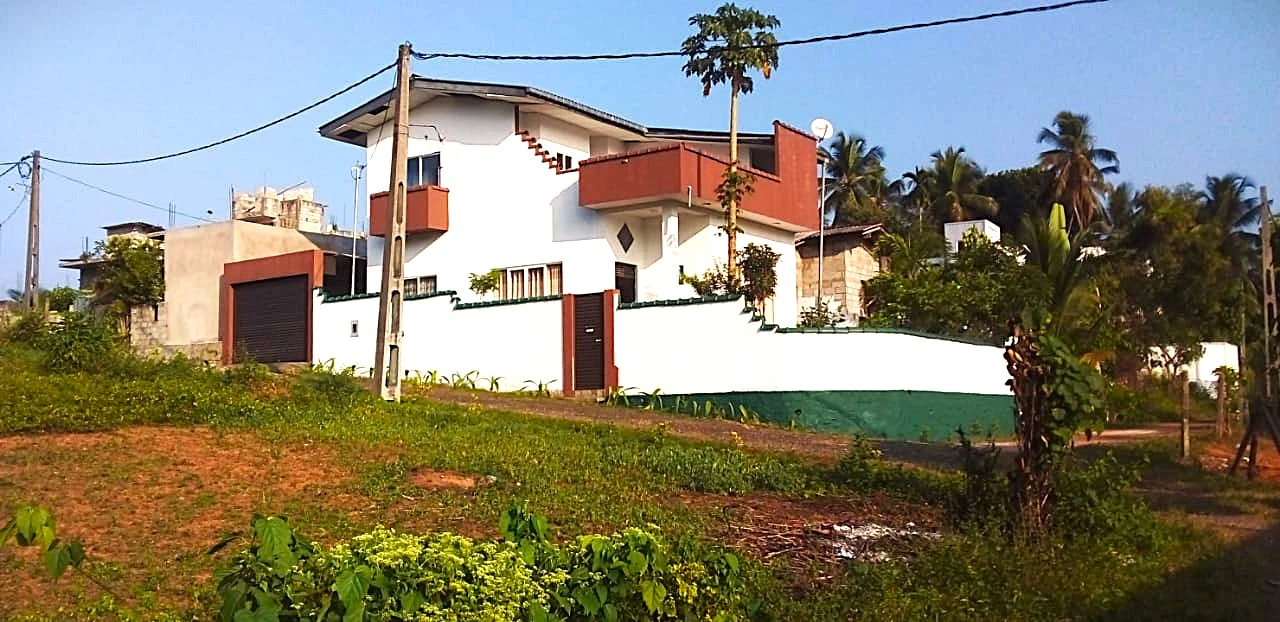 Two-storey house for sale in Homagama near NSBM