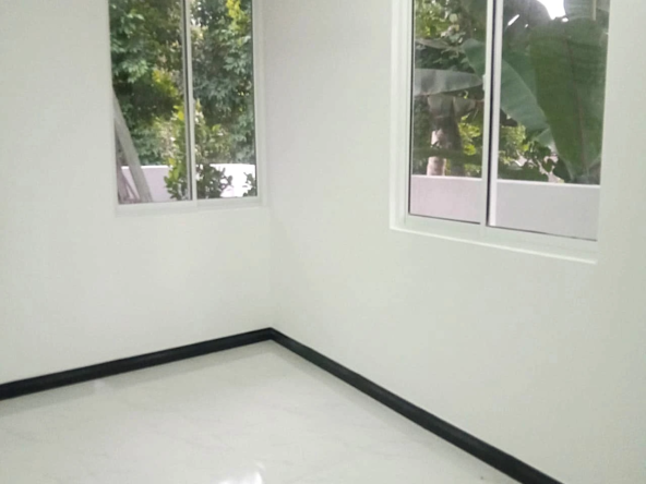Single Storey House for Sale in Jamburaliya