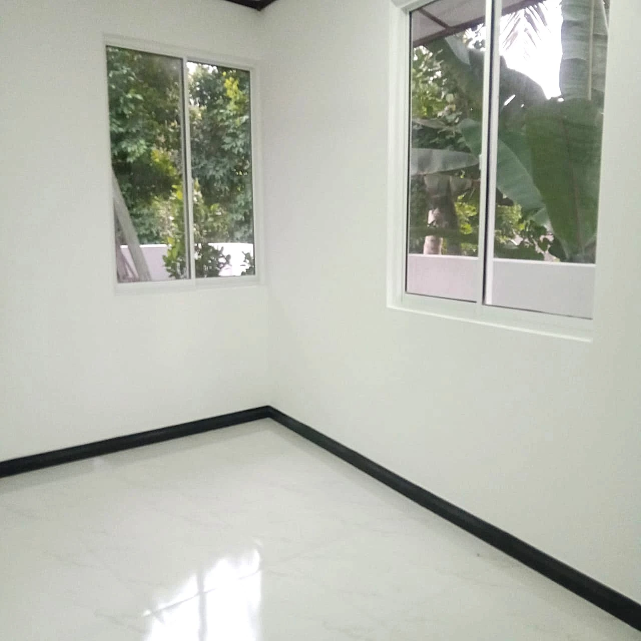 Single Storey House for Sale in Jamburaliya