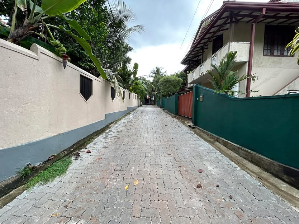 Bare Land for Sale in Malabe nead Cinec SLIIT Campus-aduwatagewalidam.lk