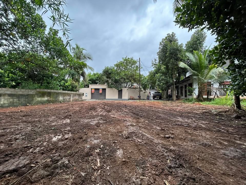 Bare Land for Sale in Malabe nead Cinec SLIIT Campus-aduwatagewalidam.lk